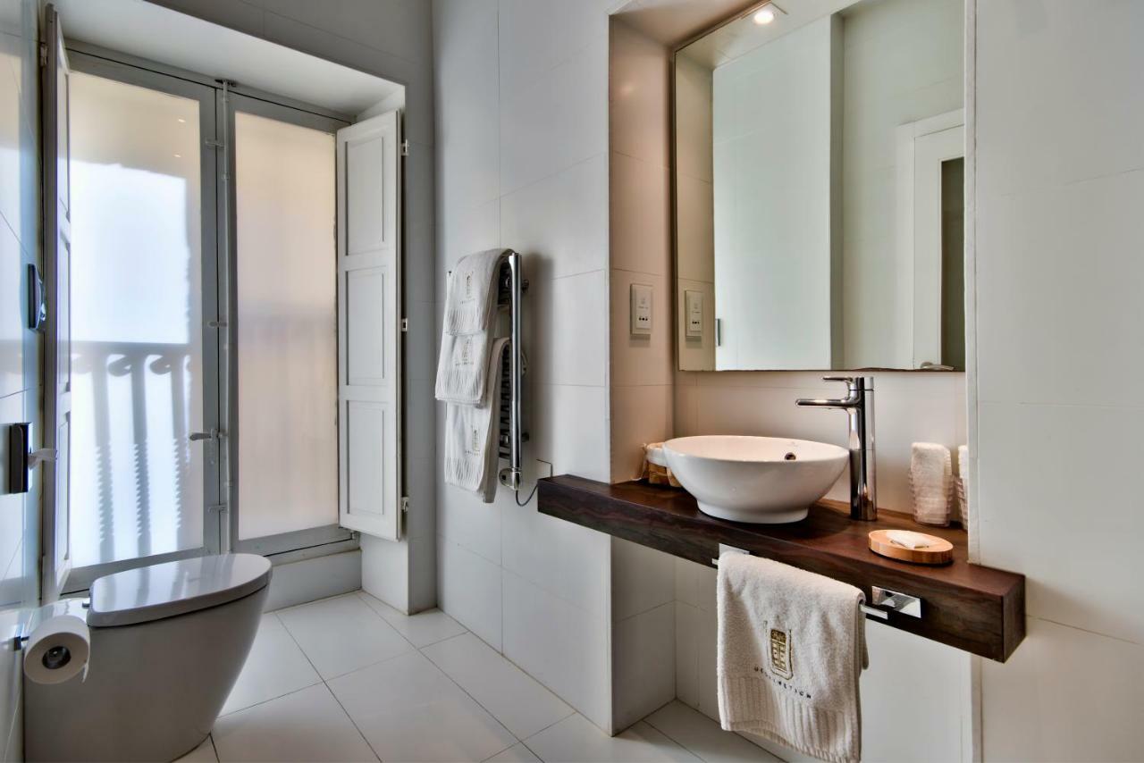 U Collection - A Luxury Collection Suites, * فاليتا